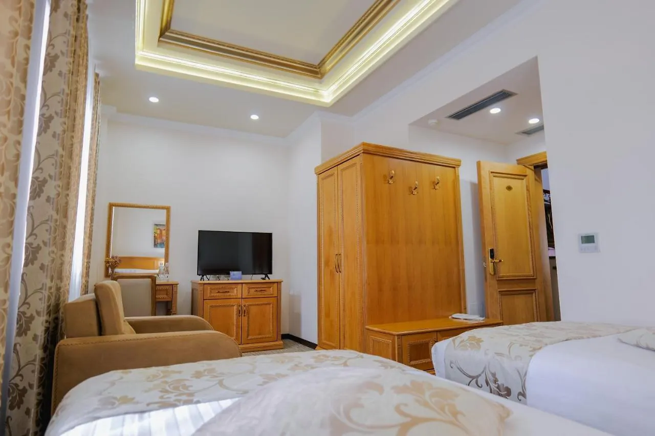 Hotel Boka 티라나