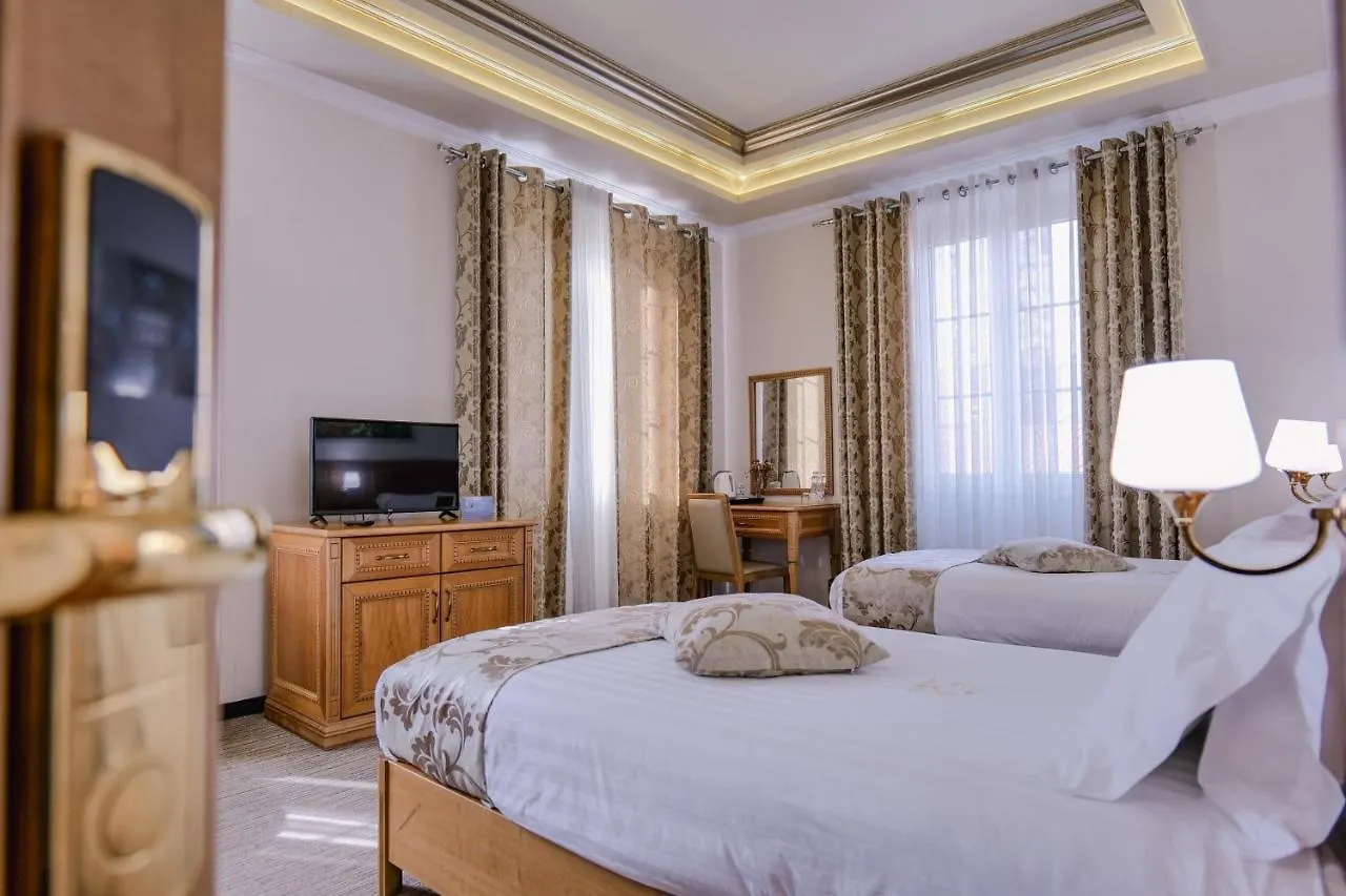 Hotel Boka 티라나