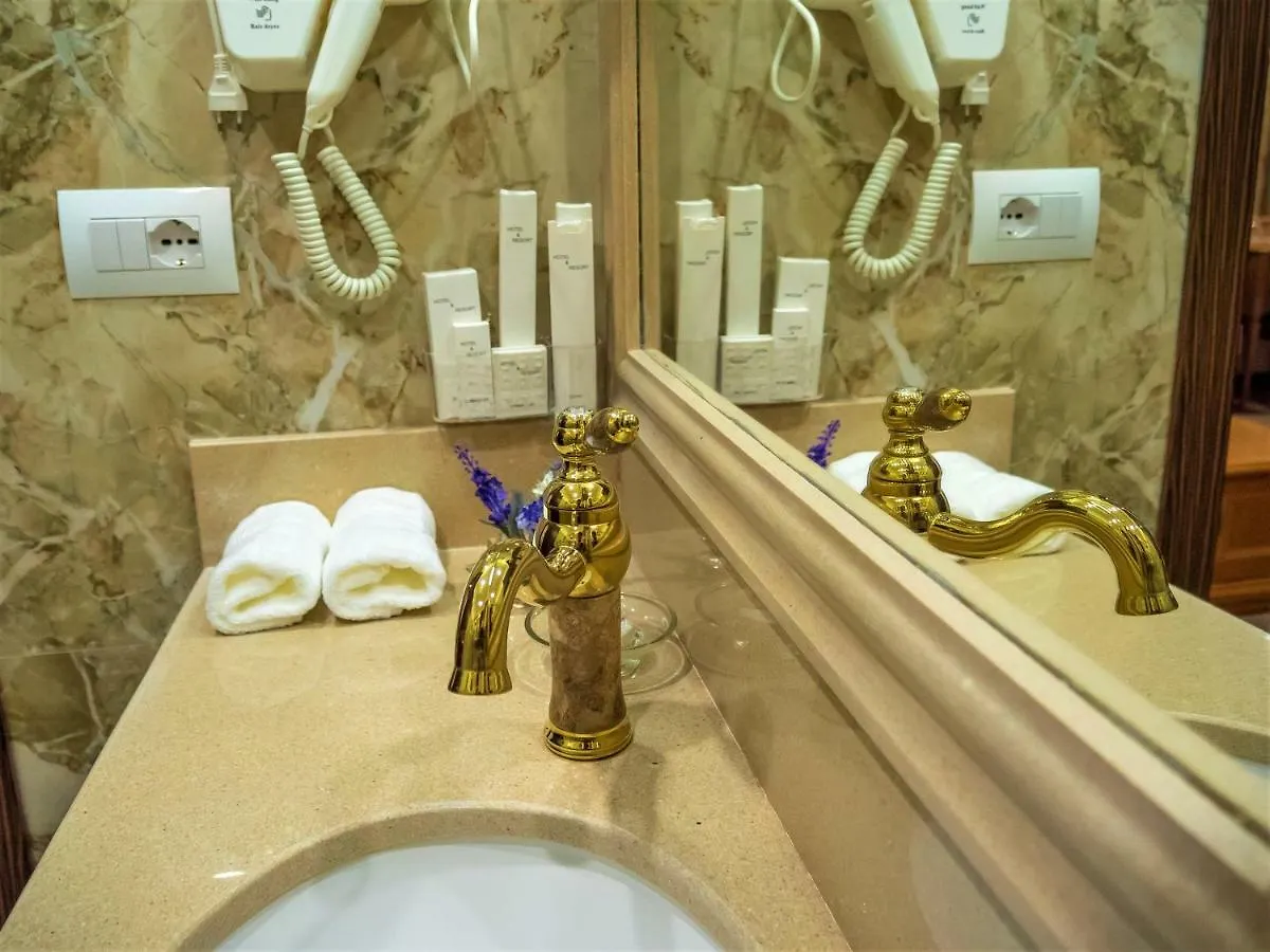 Hotel Boka 티라나